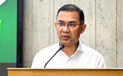 প্রধানমন্ত্রীর আশ্বাস: আগামী দেড় বছরের মধ্যে জ্বালানি সরবরাহে উল্লেখযোগ্য উন্নতি, নতুন FSRU স্থাপনের সিদ্ধান্ত শিগগির