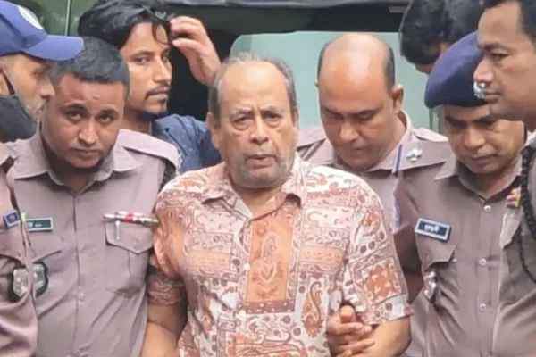 ট্রাইব্যুনালে হাজির জিয়াউর রহমান হত্যা মামলার আসামি মেজর (অব.) মোজাফফর হোসেন