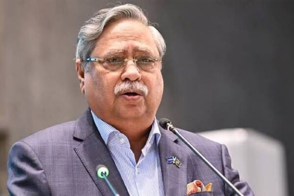 স্বাস্থ্যগত কারণ দেখিয়ে রাষ্ট্রপতির পদত্যাগের প্রস্তুতি, আনুষ্ঠানিক ঘোষণার অপেক্ষা