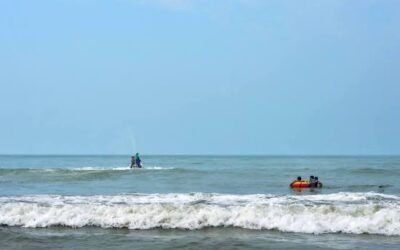 কক্সবাজারের রোহিঙ্গা শিবিরে ভূমিধসের পর ঝুঁকিপূর্ণ এলাকা থেকে লোকজন সরিয়ে নেওয়া হচ্ছে