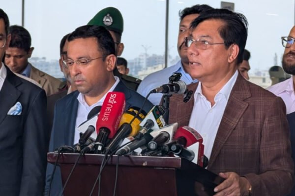 ১৬ ডিসেম্বর পূর্ণাঙ্গ চালুর লক্ষ্য: শাহজালাল বিমানবন্দরের তৃতীয় টার্মিনাল পরিদর্শনে বিমানমন্ত্রী