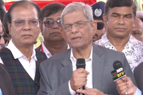 ‘সংঘাত-প্রতিশোধ নয়, সহনশীলতার রাজনীতি দেখতে চায় দেশ’: ঠাকুরগাঁওয়ে রাষ্ট্রপতি মির্জা ফখরুল